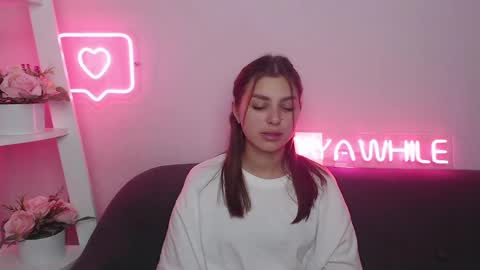 milanaangelas online show from December 8, 2024, 11:46 am