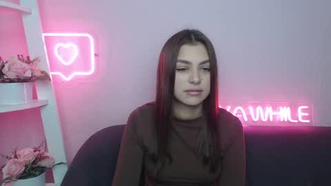 milanaangelas online show from December 9, 2024, 5:40 am