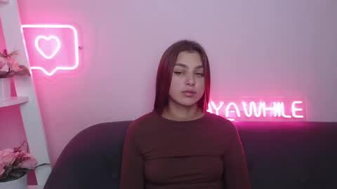 milanaangelas online show from December 9, 2024, 8:44 am