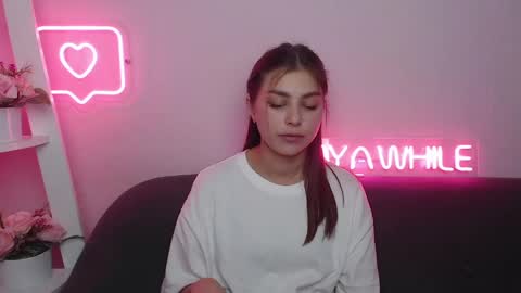 milanaangelas online show from December 12, 2024, 10:13 am