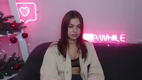 milanaangelas online show from December 15, 2024, 8:52 am