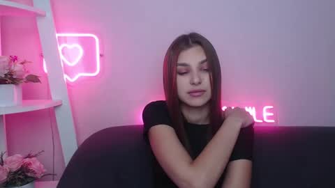 milanaangelas online show from February 3, 2025, 5:40 am