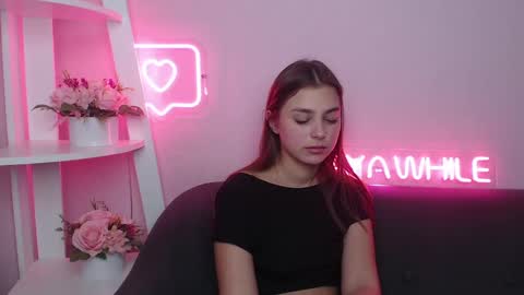milanaangelas online show from February 23, 2025, 11:55 am