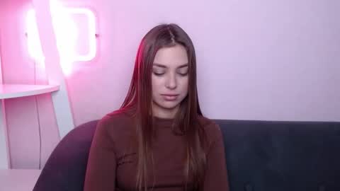 milanaangelas online show from February 15, 2026, 7:51 am