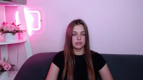 Snapshot of milanaangelas chatting on June 20, 2026, 4:54 pm milanaangelas online show from June 20, 2026, 4:54 pm