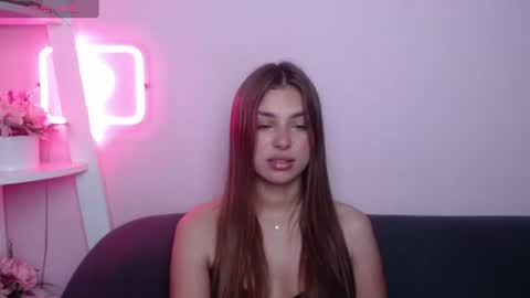 Snapshot of milanaangelas chatting on July 25, 2026, 5:05 am milanaangelas online show from July 25, 2026, 5:05 am