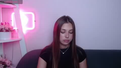 Snapshot of milanaangelas chatting on July 31, 2026, 4:45 am milanaangelas online show from July 31, 2026, 4:45 am