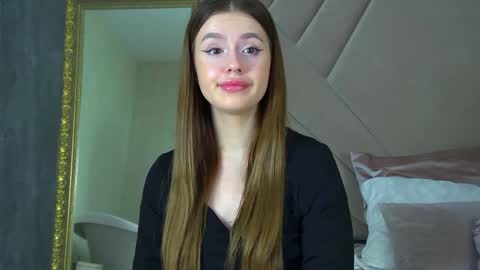 MilanaBalmain online show from December 10, 2024, 10:38 am