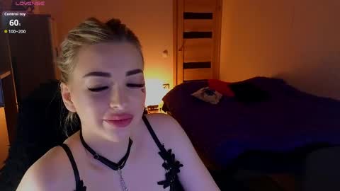 Lana online show from May 9, 2026, 8:03 pm