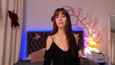 Snapshot of milanahottss chatting on December 19, 2025, 6:31 am Milana online show from December 19, 2025, 6:31 am