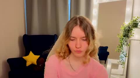 Milaray online show from June 17, 2026, 5:54 am