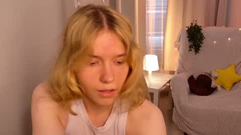 Snapshot of milanarayy chatting on July 28, 2026, 5:47 am Milaray online show from July 28, 2026, 5:47 am