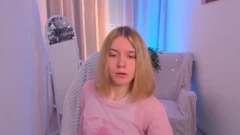 Snapshot of milanarayy chatting on August 4, 2026, 5:32 am Milaray online show from August 4, 2026, 5:32 am