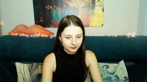 milanaroz online show from December 15, 2024, 1:54 pm