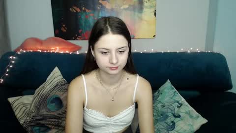 milanaroz online show from December 16, 2024, 5:49 am