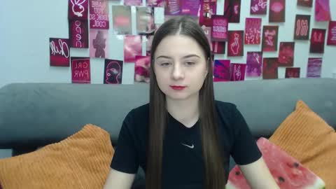 Snapshot of milanaroz chatting on March 27, 2026, 5:46 am milanaroz online show from March 27, 2026, 5:46 am