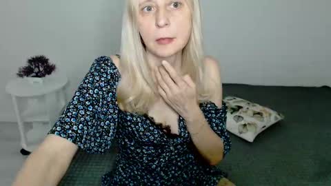 Milena online show from March 11, 2025, 2:54 am