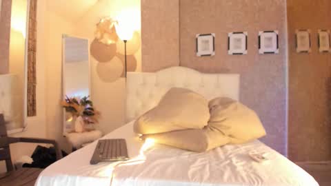 aya online show from October 2, 2025, 10:39 pm