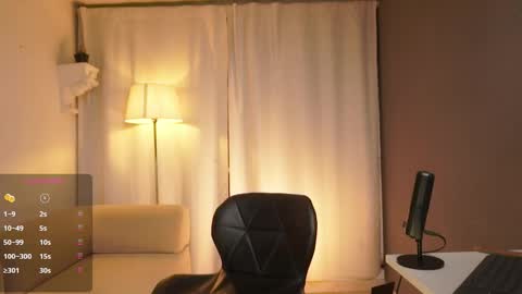 MILAN SANTANA online show from March 29, 2026, 2:22 am