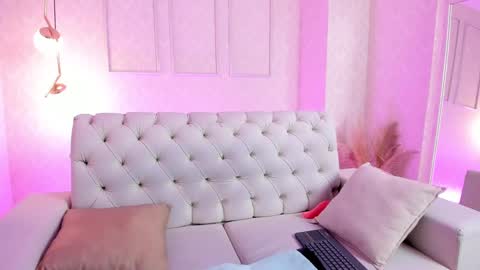 Sexy Mila  online show from March 10, 2025, 12:04 pm