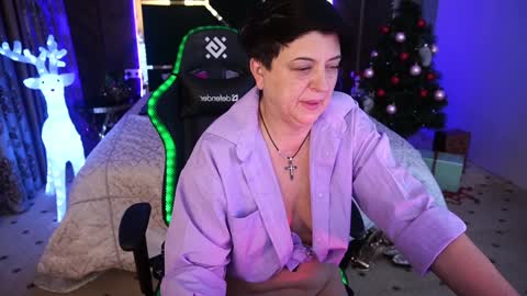 milaskyy online show from January 3, 2025, 3:27 am