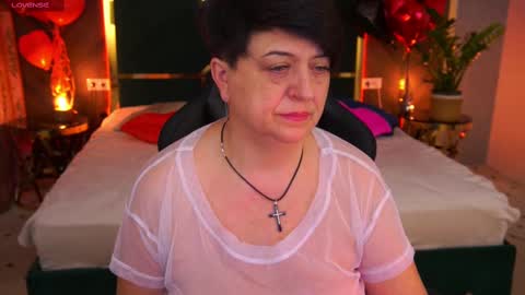 milaskyy online show from February 27, 2025, 5:34 am