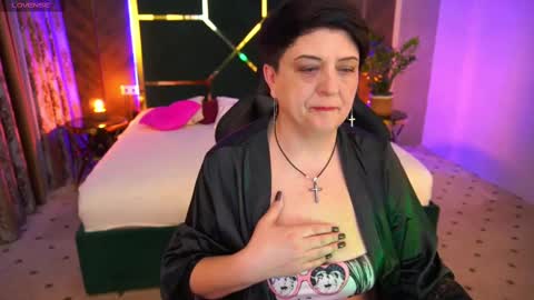 milaskyy online show from March 9, 2025, 3:38 pm