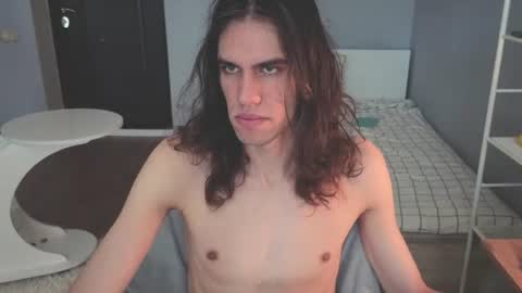 Snapshot of milaslovv chatting on July 8, 2026, 9:47 am Mila online show from July 8, 2026, 9:47 am