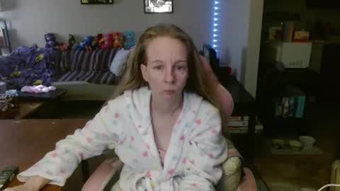 Mila online show from February 18, 2026, 2:35 pm