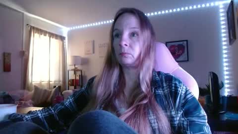 Mila online show from February 26, 2026, 2:16 pm