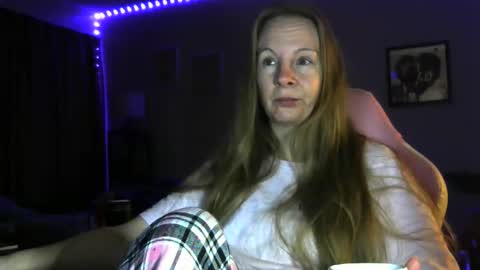 Mila online show from March 29, 2026, 11:21 am