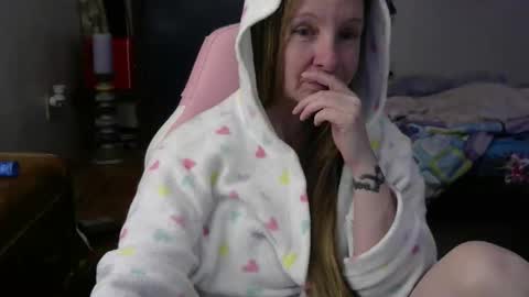 Mila online show from May 7, 2026, 4:45 pm