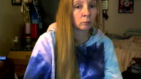 Mila online show from May 10, 2026, 2:06 am