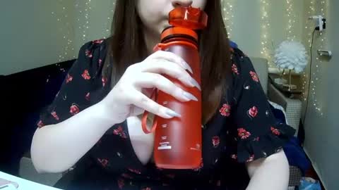 Milaxcute online show from June 11, 2026, 9:18 am