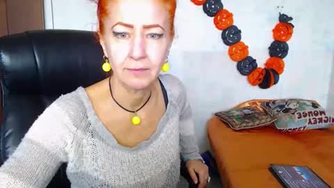 MilayaDFlow online show from November 13, 2025, 8:02 am