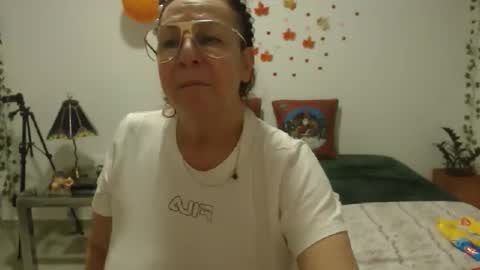 milchanell online show from November 10, 2025, 6:45 am