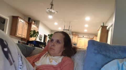 Snapshot of mildlymilf chatting on September 17, 2025, 3:30 am mildlymilf online show from September 17, 2025, 3:30 am