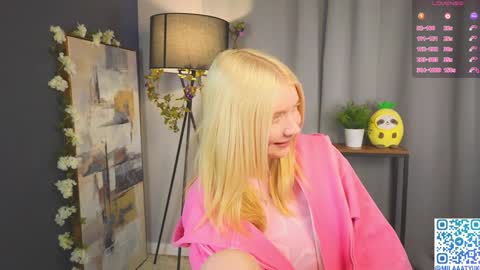Mila online show from January 27, 2025, 5:36 am