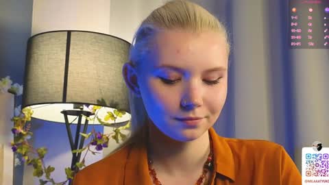 Mila online show from February 3, 2025, 5:40 am