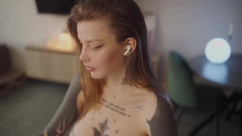 Snapshot of mileeena chatting on September 21, 2025, 12:07 pm M  Telegram mamagotachannel online show from September 21, 2025, 12:07 pm