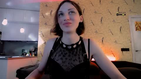 Milena Hardy online show from December 9, 2024, 7:28 am