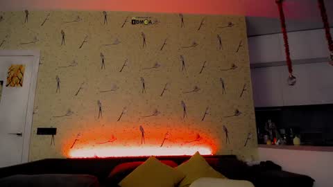 Milena Hardy online show from January 21, 2025, 5:05 am