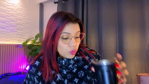 milena_lawson online show from November 4, 2025, 11:09 am