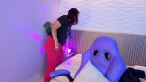 milena_lawson online show from June 9, 2026, 12:39 pm