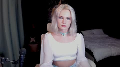 Snapshot of milena_marshmallows chatting on December 7, 2024, 2:20 am Milena online show from December 7, 2024, 2:20 am