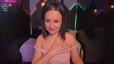 Milena online show from October 7, 2025, 8:39 pm