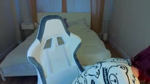 Snapshot of milena_milyan chatting on May 13, 2026, 1:25 am Milena online show from May 13, 2026, 1:25 am