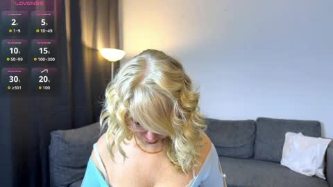 Milena online show from May 14, 2026, 6:09 am