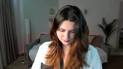 Snapshot of milenafiery chatting on June 30, 2026, 7:26 pm milenafiery online show from June 30, 2026, 7:26 pm