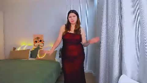 Snapshot of milenafiery chatting on July 9, 2026, 5:00 am milenafiery online show from July 9, 2026, 5:00 am